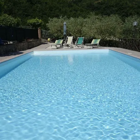 Agriturismo Collemaggio ファームステイ Valfabbrica